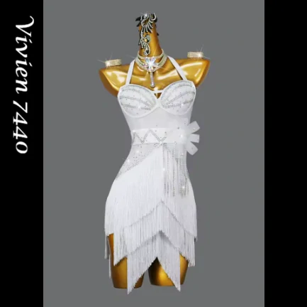 Vivien 7440