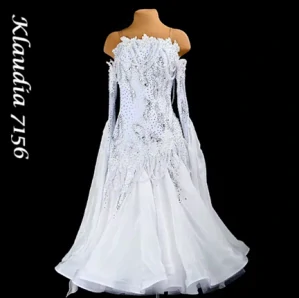 Klaudia 7156