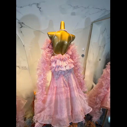 Priscilla 8268